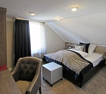 & Restaurant Eggers Gmbh Hotel Sprockhoevel