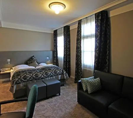 Otel & Restaurant Eggers Gmbh *