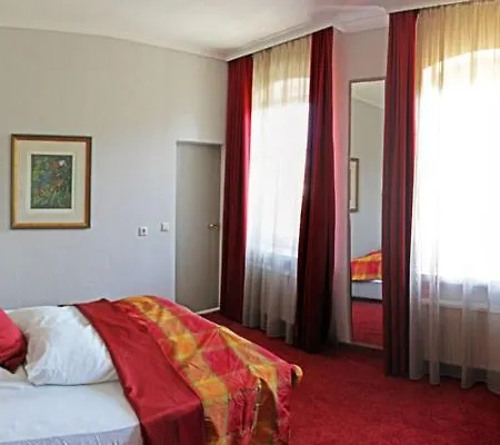 & Restaurant Eggers Gmbh Otel Sprockhoevel