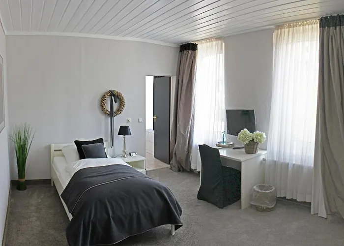 Hotel & Restaurant Eggers Gmbh *